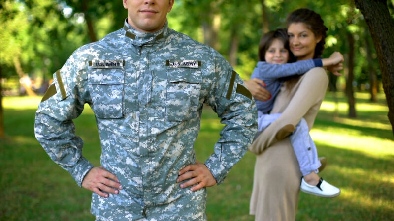 Us Army Soldier with the family